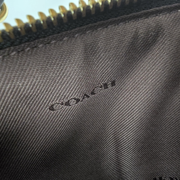 Coach Zip Pouch In Signature Canvas - Picture 9 of 14